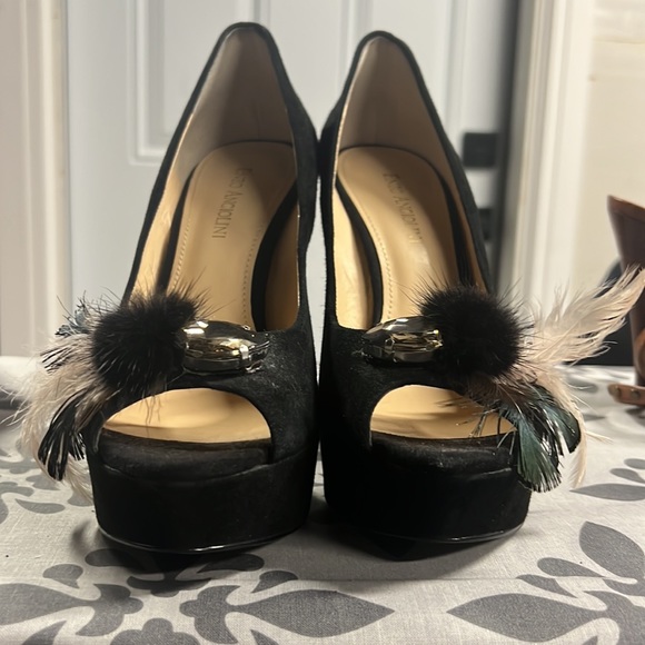 Enzo, Angelino , suede platform heels, with peep, toe and feathers - Picture 4 of 7